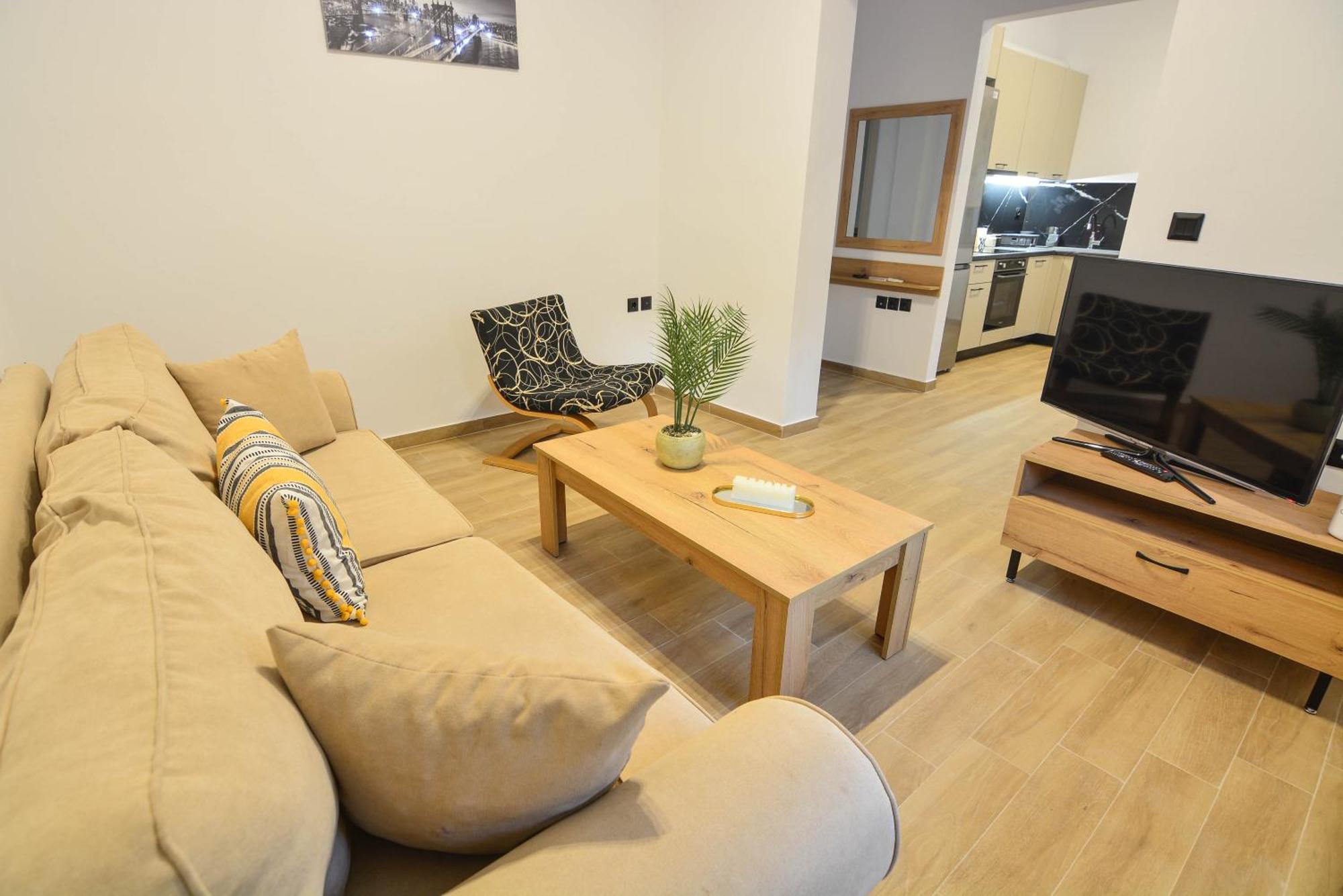 Serenity Residence ซิโลกาสโตร ภายนอก รูปภาพ
